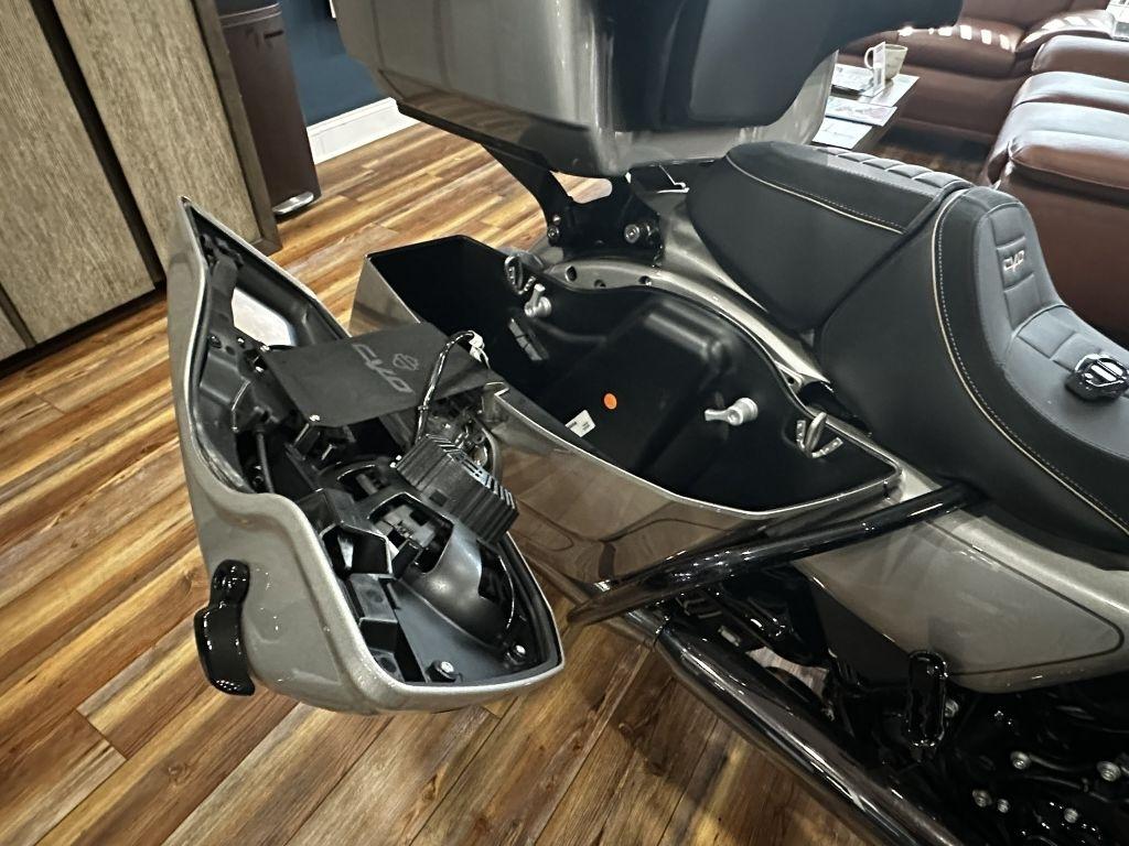 Harley-Davidson FLTRXSE  2023