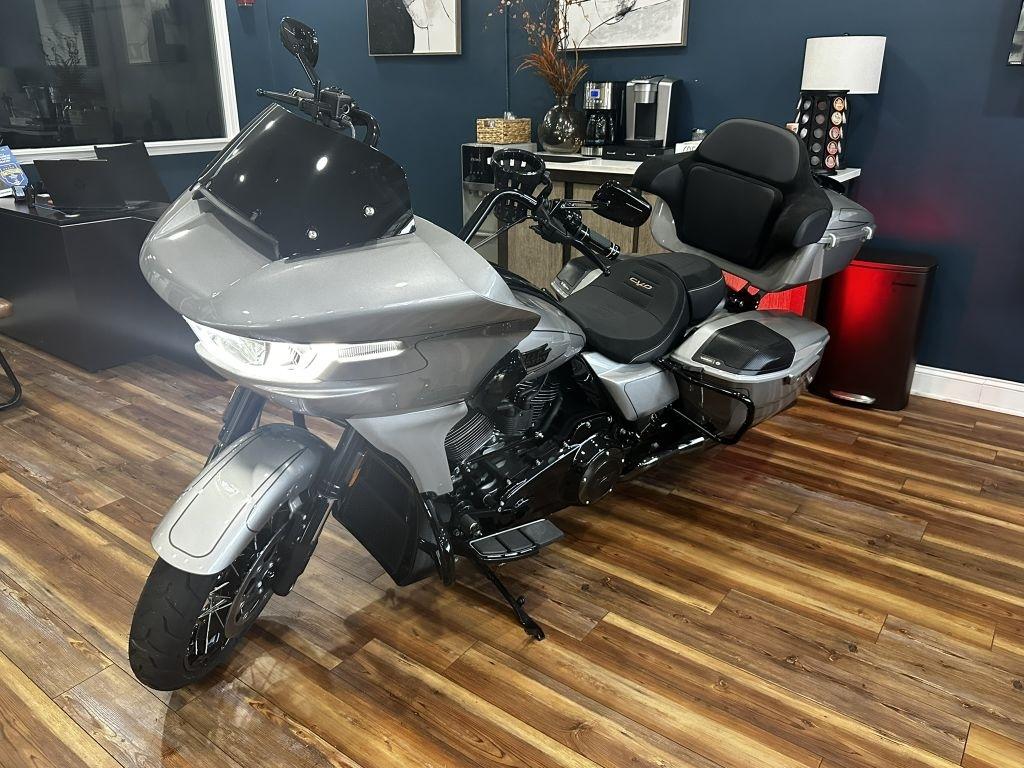 Harley-Davidson FLTRXSE  2023