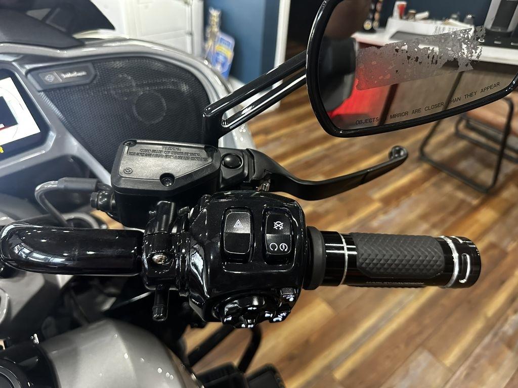 Harley-Davidson FLTRXSE  2023