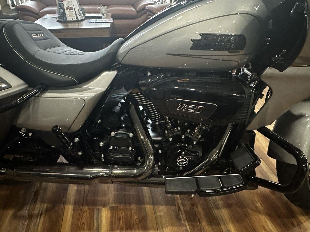 Harley-Davidson FLTRXSE  2023