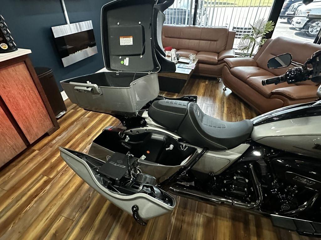 Harley-Davidson FLTRXSE  2023