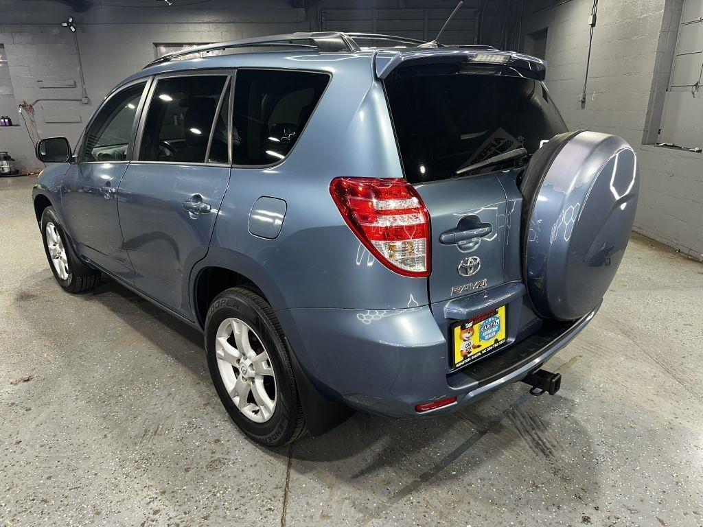 Toyota RAV4 Base I4 4WD 2011