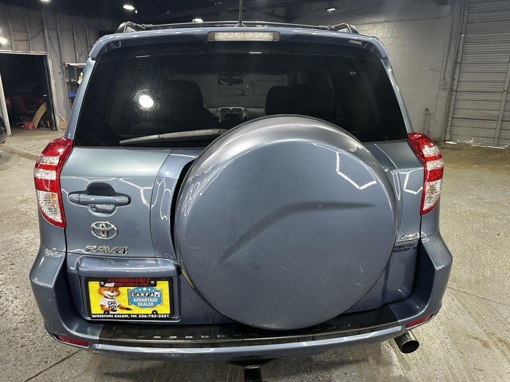 Toyota RAV4 Base I4 4WD 2011