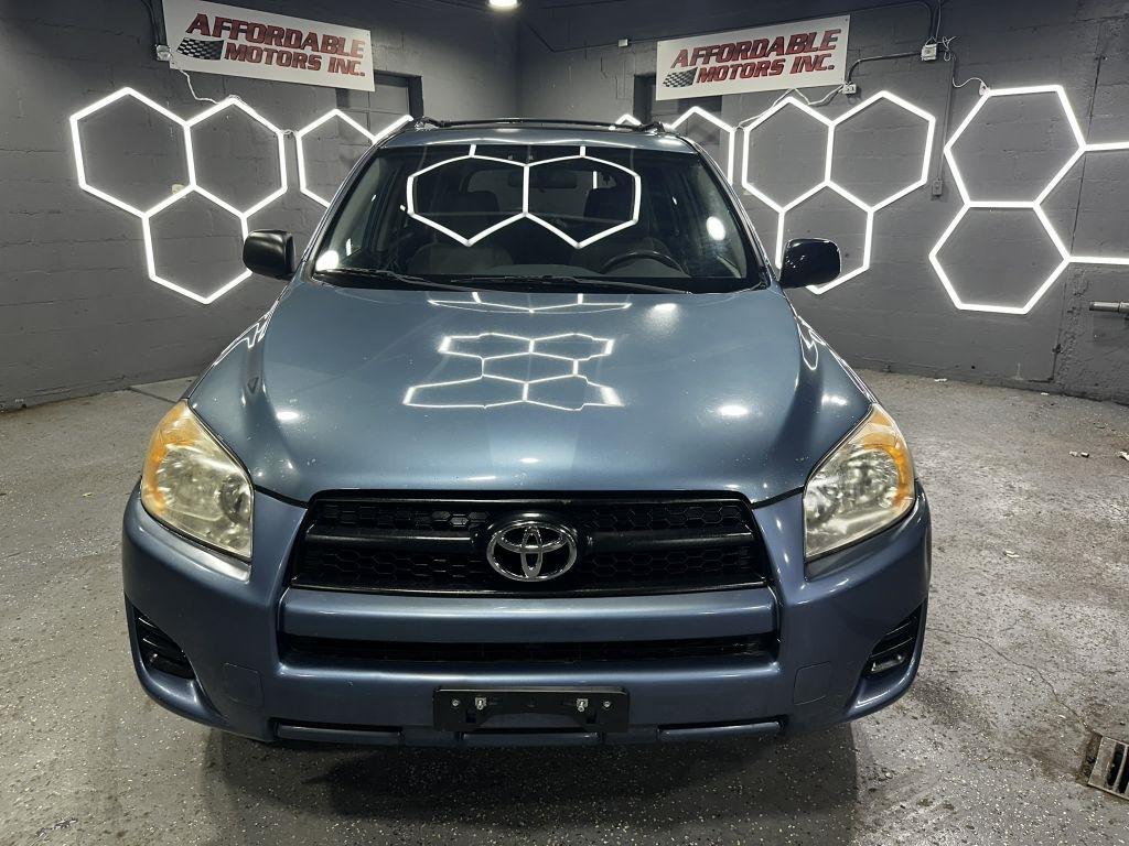 Toyota RAV4 Base I4 4WD 2011