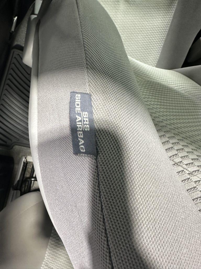 Toyota RAV4 Base I4 4WD 2011