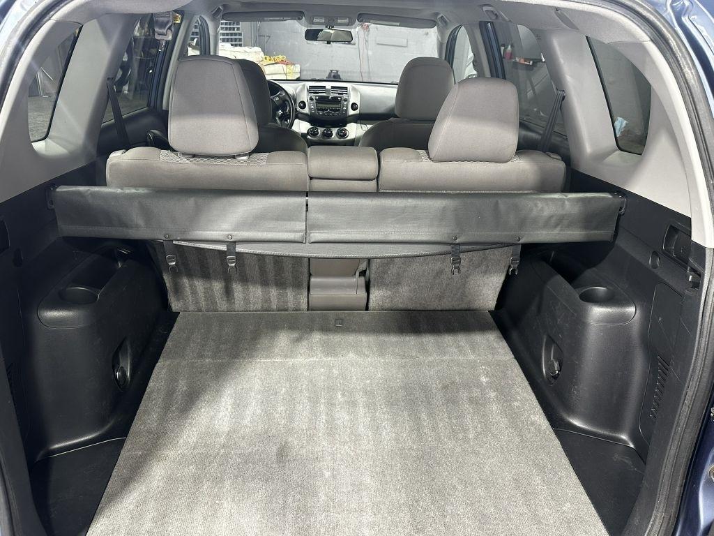 Toyota RAV4 Base I4 4WD 2011