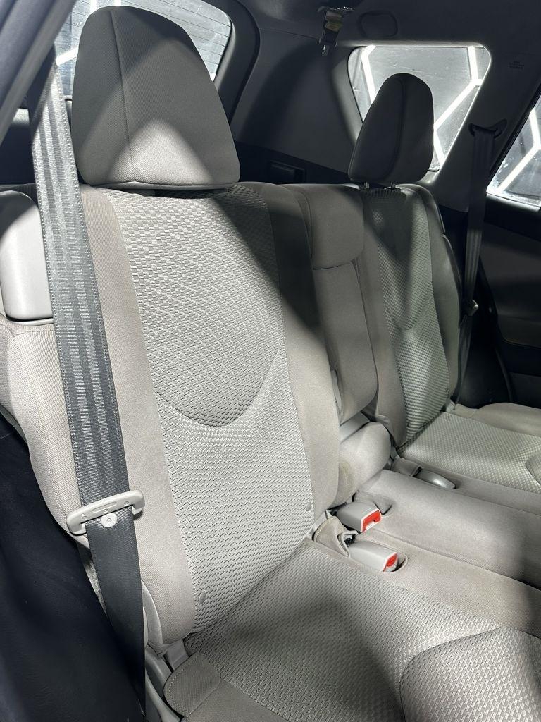 Toyota RAV4 Base I4 4WD 2011