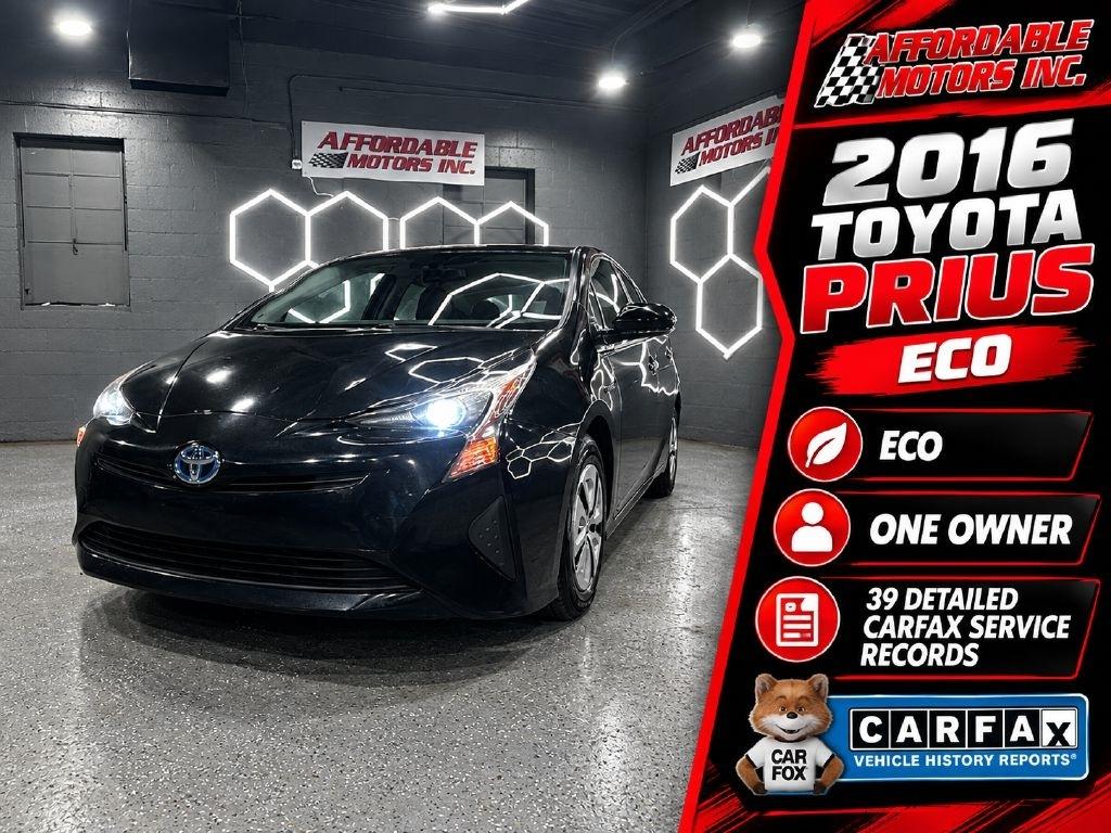 Toyota Prius Two Eco 2016
