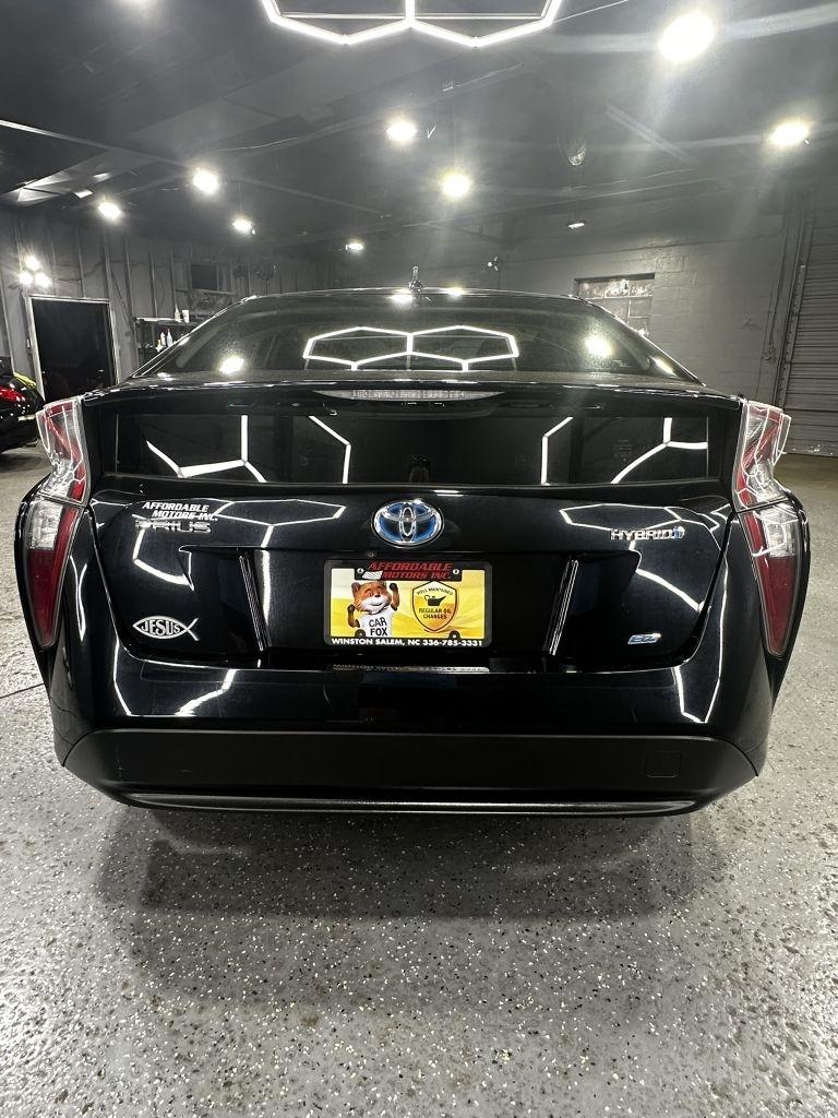 Toyota Prius Two Eco 2016