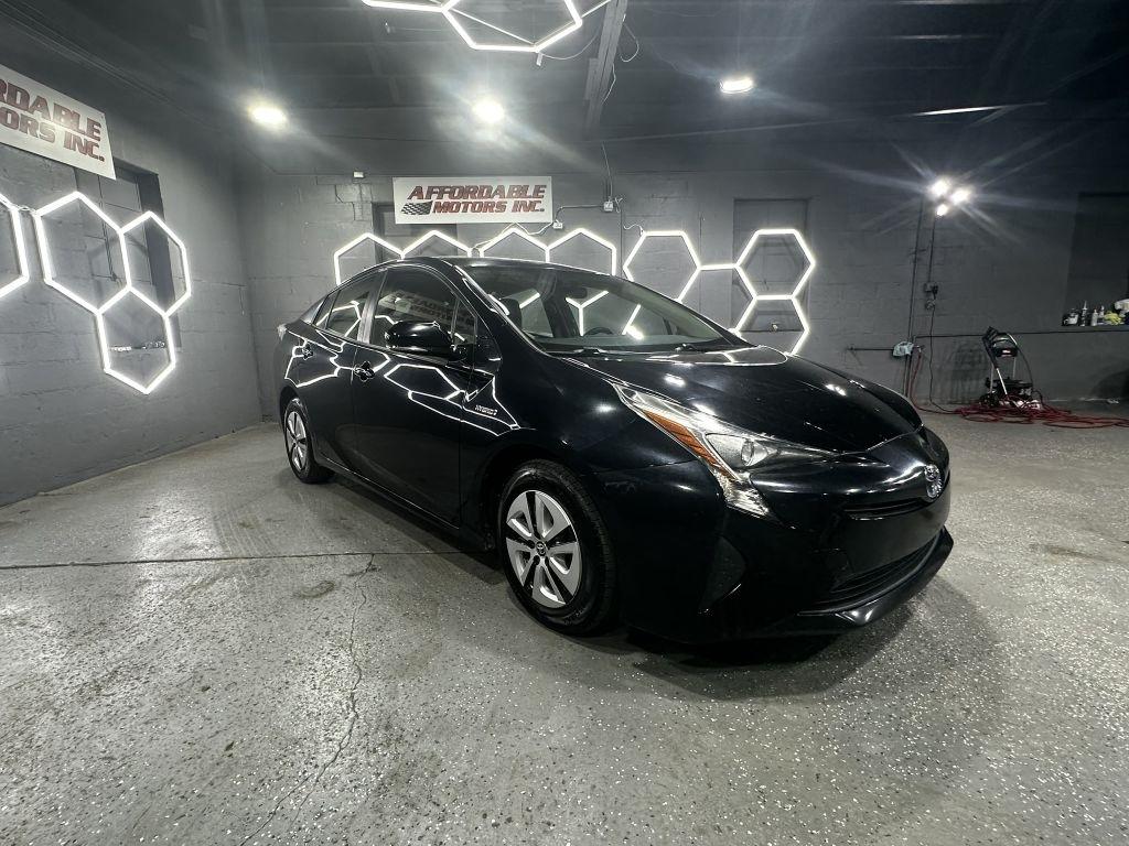 Toyota Prius Two Eco 2016