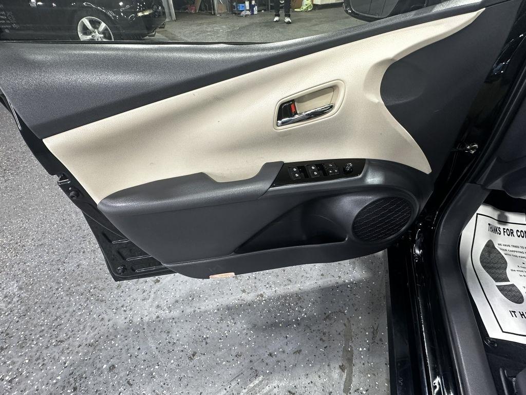 Toyota Prius Two Eco 2016