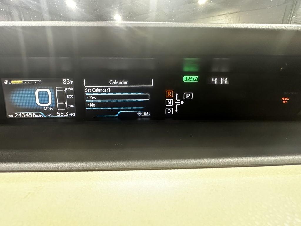 Toyota Prius Two Eco 2016