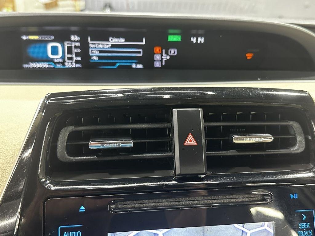 Toyota Prius Two Eco 2016