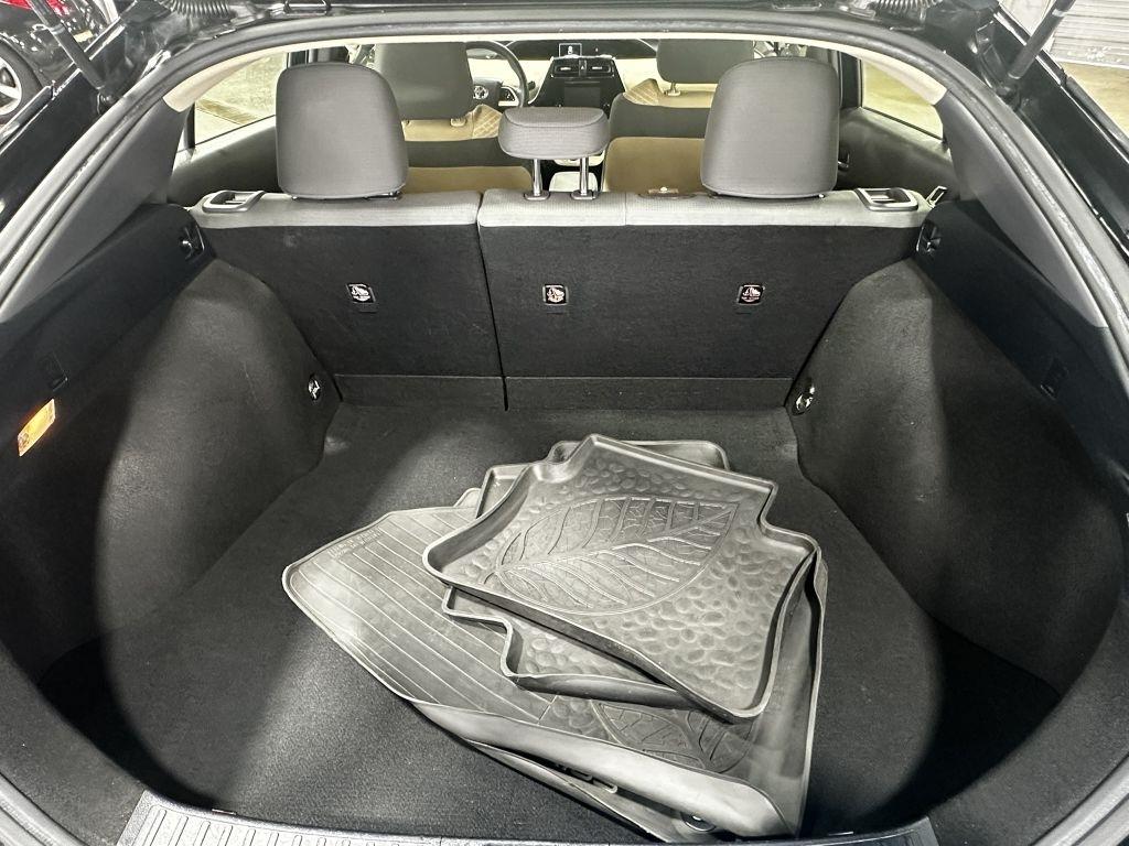 Toyota Prius Two Eco 2016