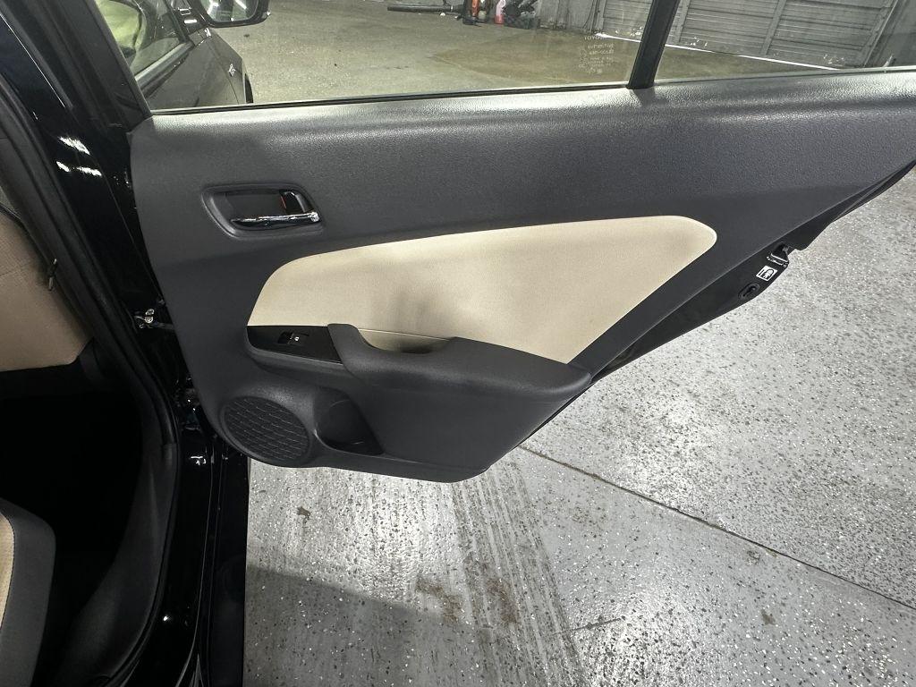 Toyota Prius Two Eco 2016