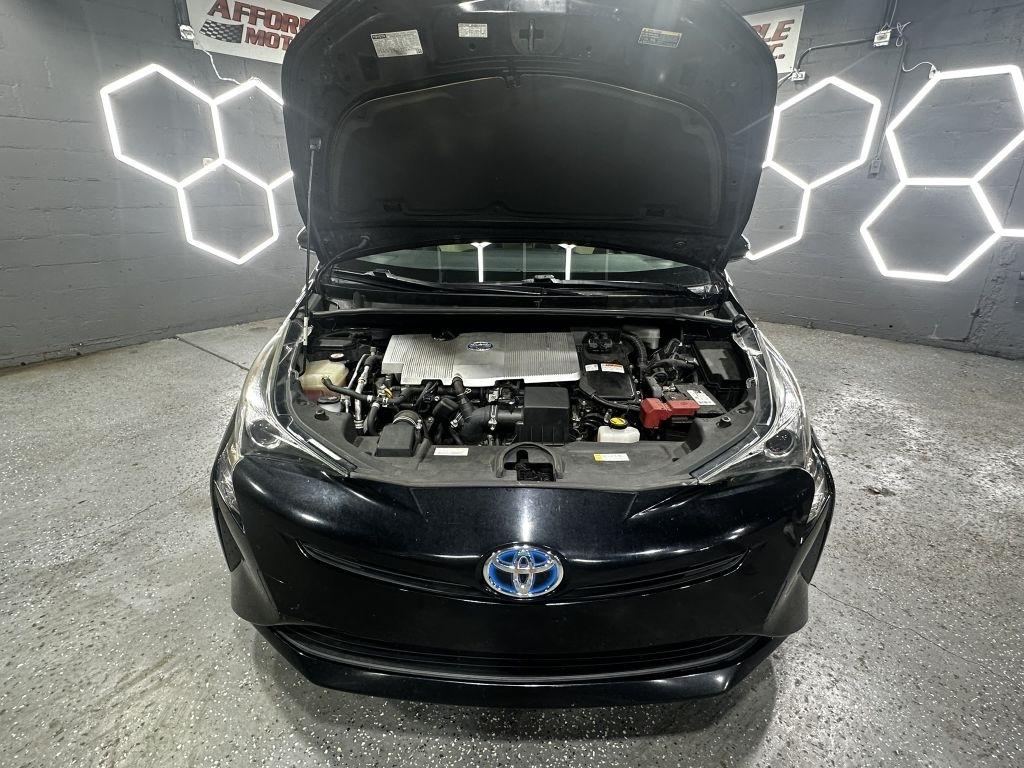 Toyota Prius Two Eco 2016