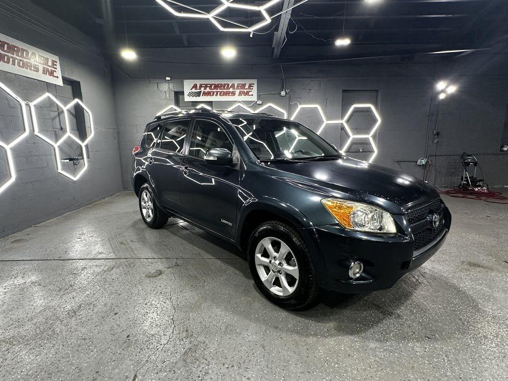 Toyota RAV4 Limited V6 4WD 2009