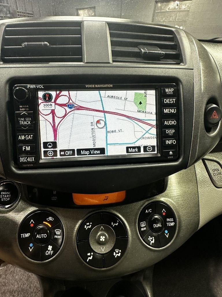 Toyota RAV4 Limited V6 4WD 2009
