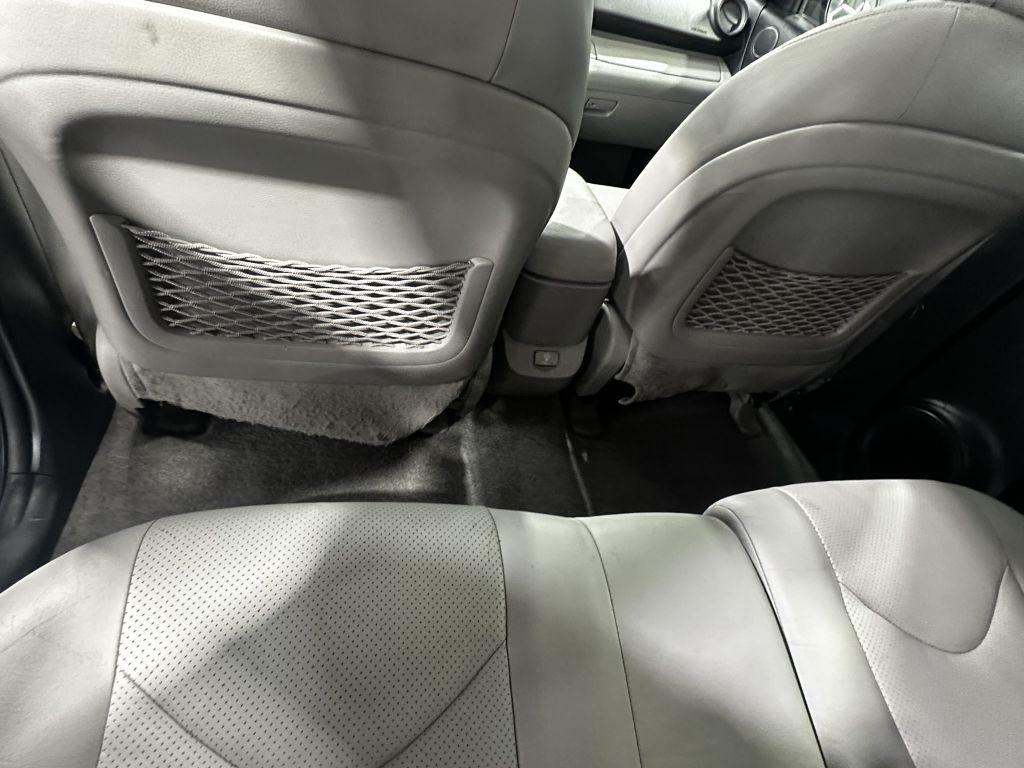 Toyota RAV4 Limited V6 4WD 2009