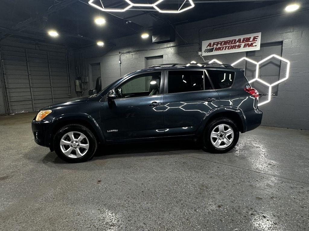 Toyota RAV4 Limited V6 4WD 2009