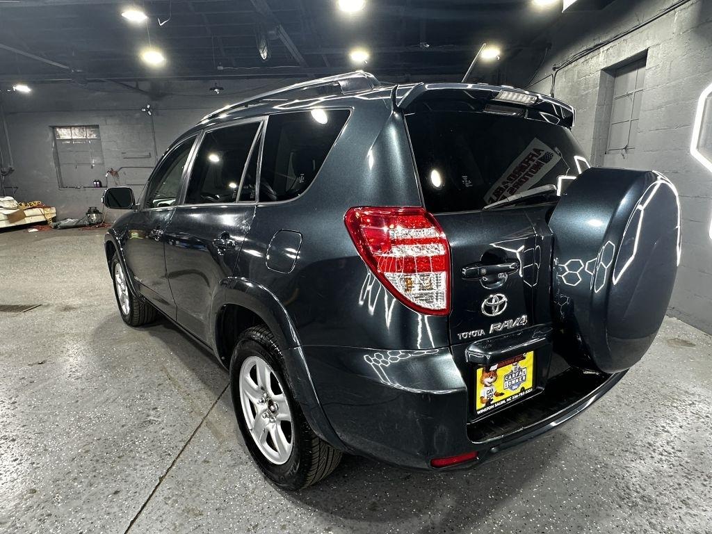 Toyota RAV4 Limited V6 4WD 2009