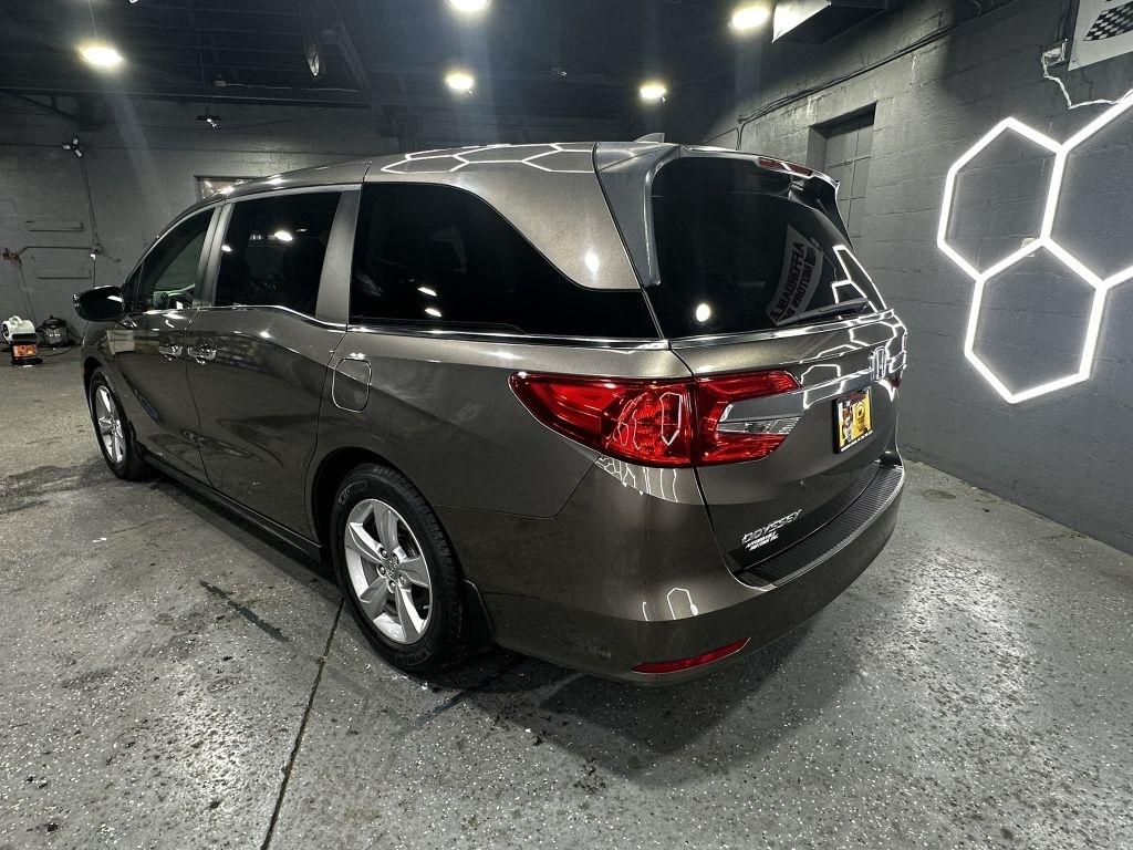 Honda Odyssey photo 3