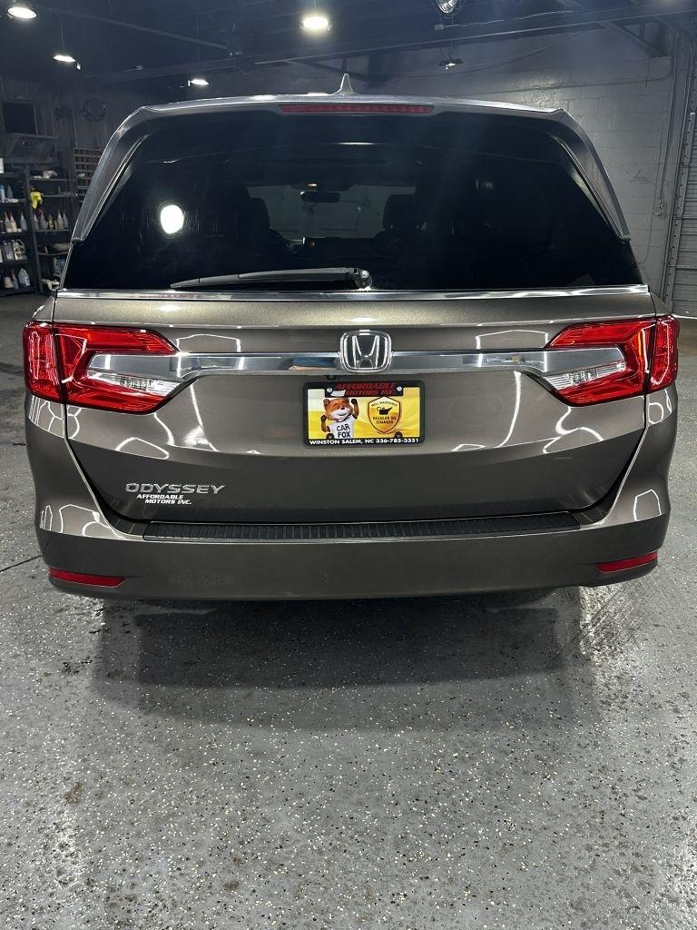 Honda Odyssey photo 4