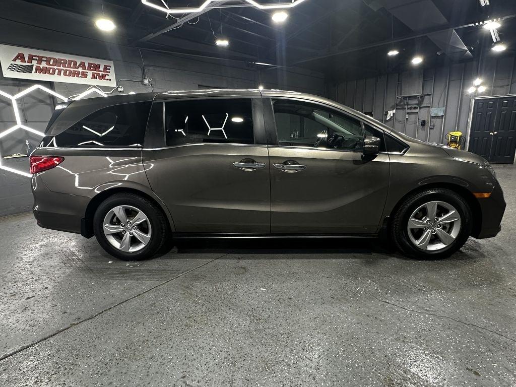 Honda Odyssey photo 6