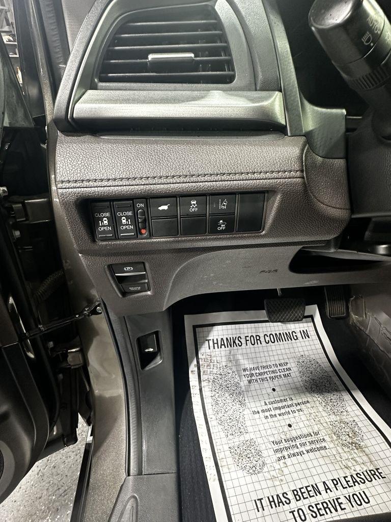 Honda Odyssey photo 12