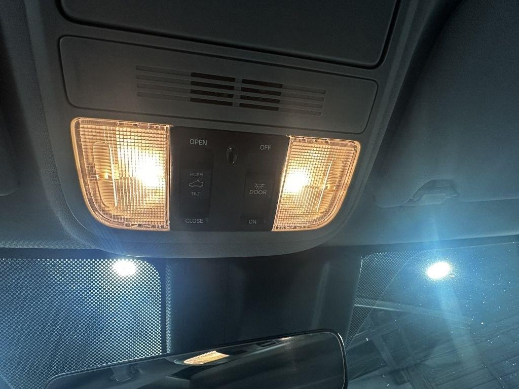 Honda Odyssey photo 18