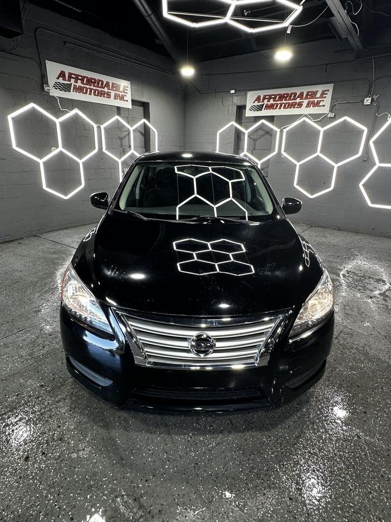 Nissan Sentra photo 7