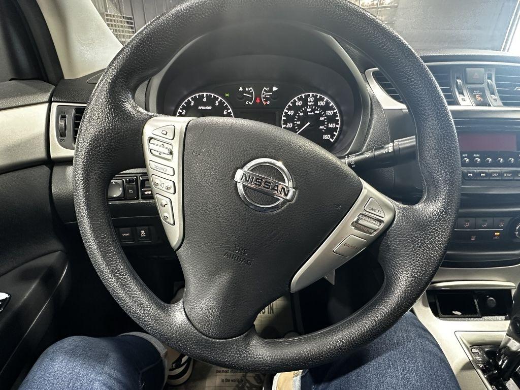Nissan Sentra photo 12
