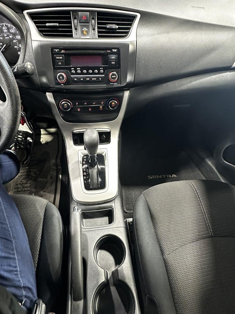 Nissan Sentra photo 13