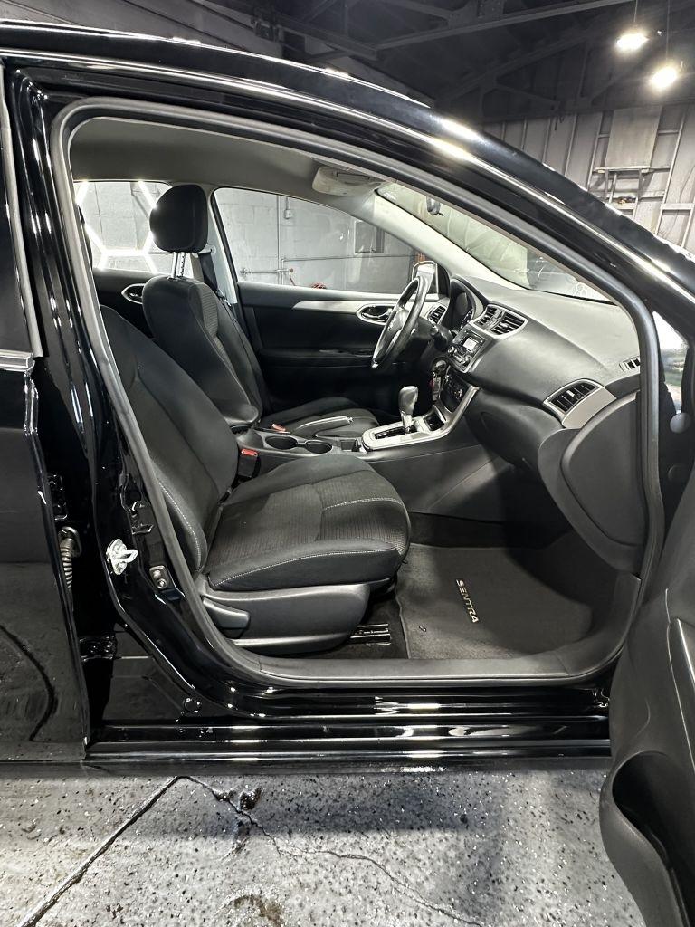 Nissan Sentra photo 21