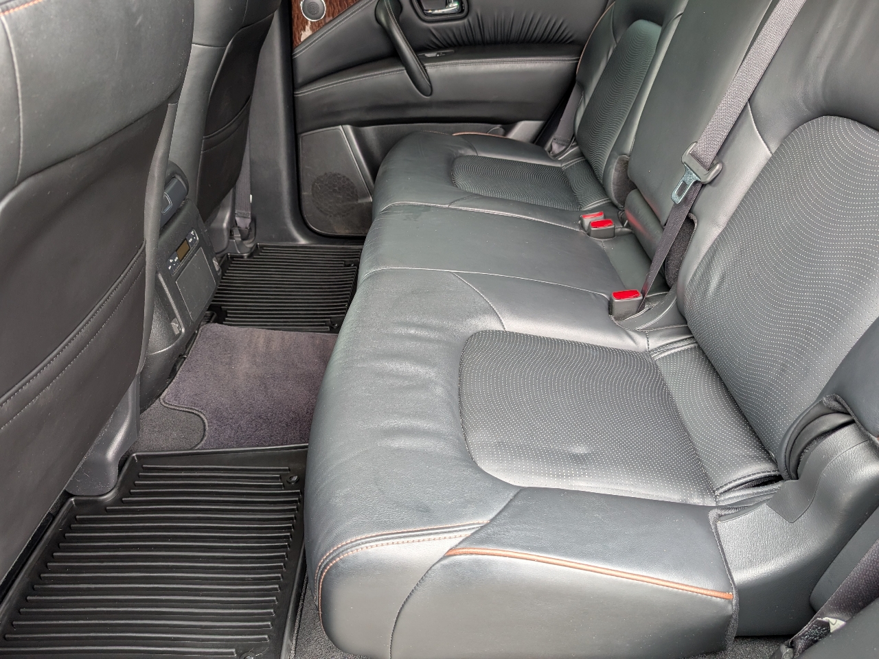 Nissan Armada SL 4D SUV RWD 2018