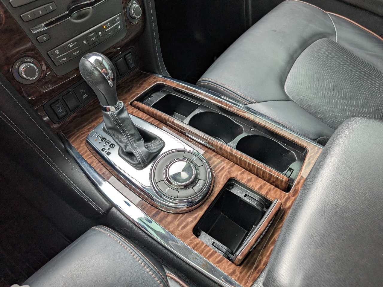 Nissan Armada SL 4D SUV RWD 2018