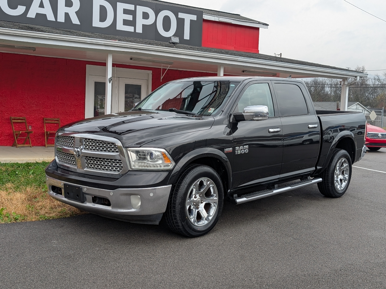 2015 Ram 1500 Laramie photo 2