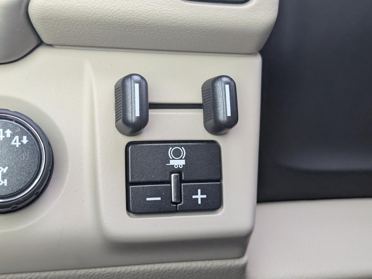 2020 GMC Yukon XL Denali - Photo 14