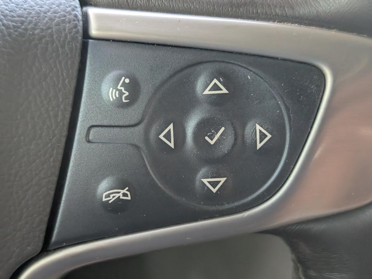 2020 GMC Yukon XL Denali - Photo 16