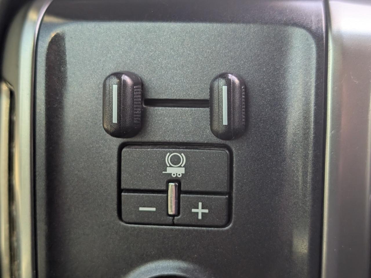 Chevrolet Silverado photo 11