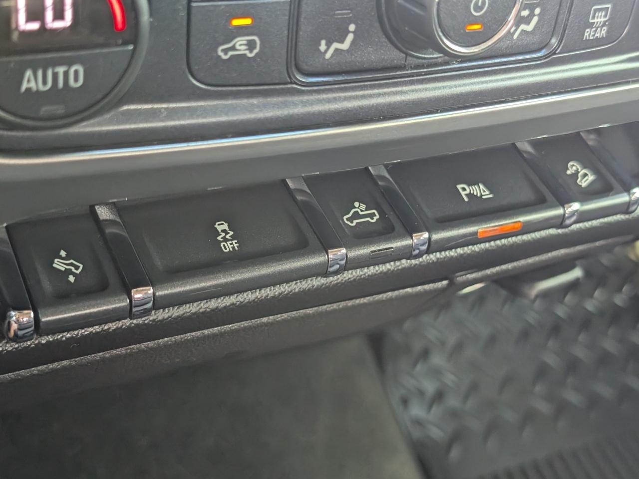 Chevrolet Silverado photo 19