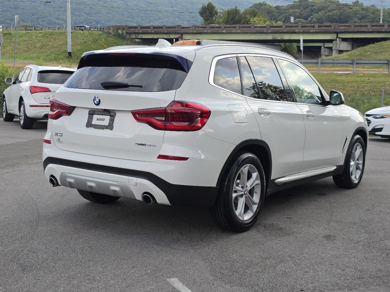 BMW X3 photo 4