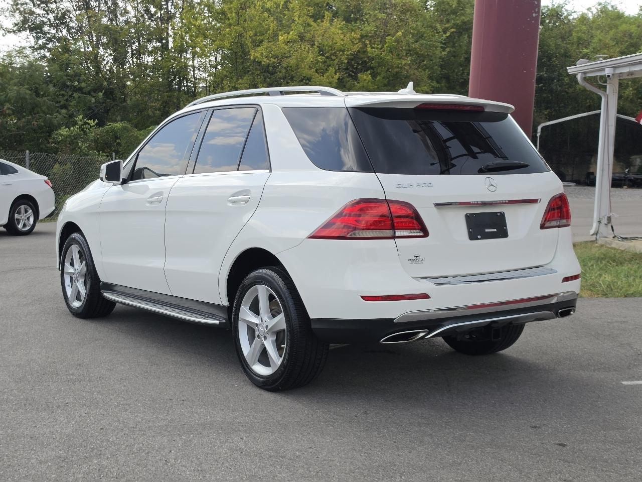 Mercedes-Benz GLE-Class photo 3