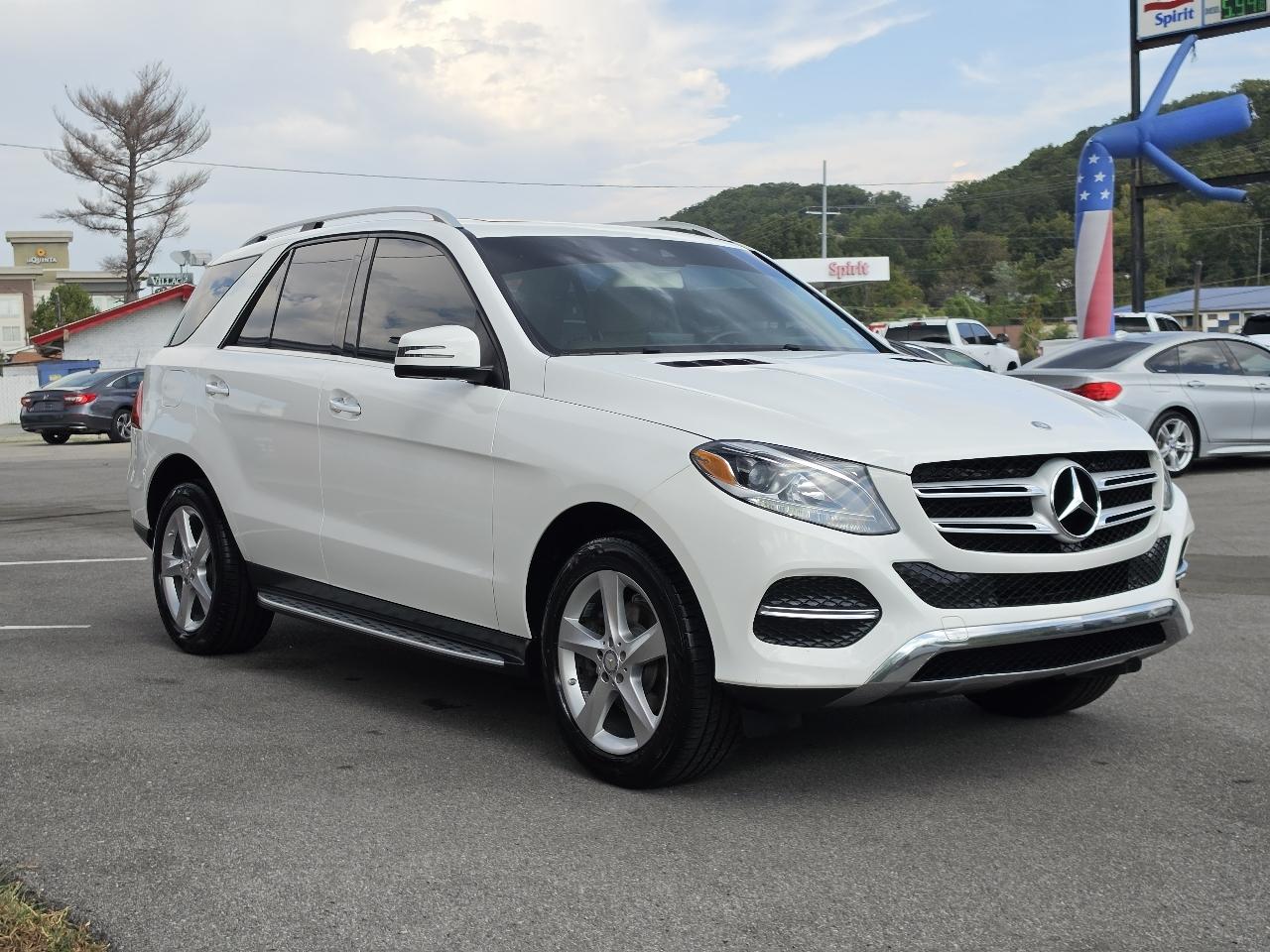 Mercedes-Benz GLE-Class photo 5