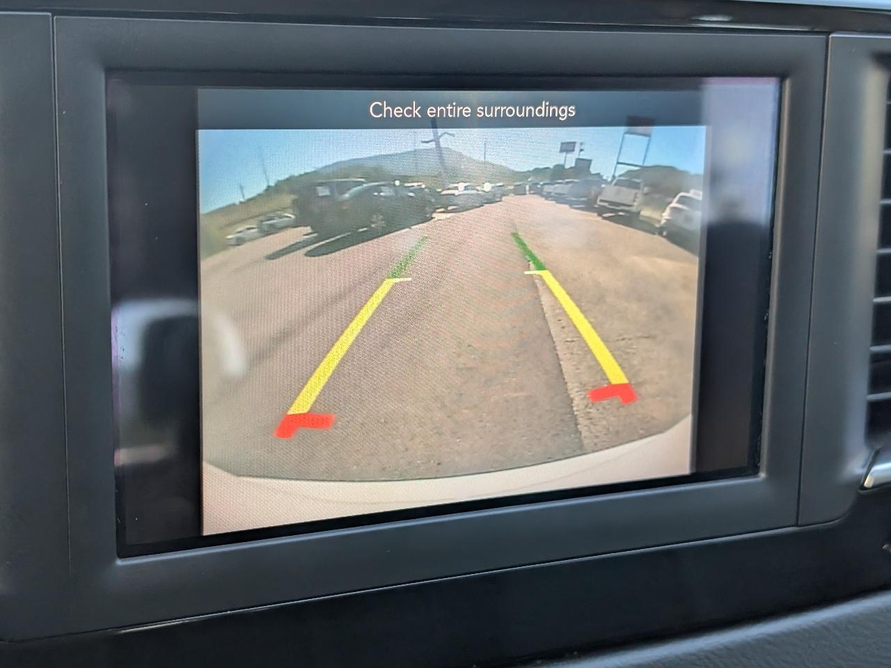 Chrysler Pacifica photo 18