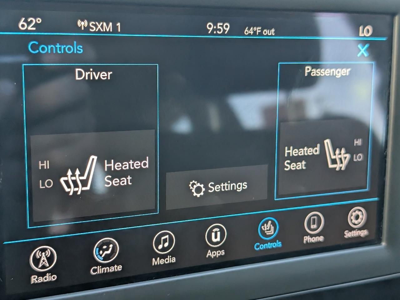 Chrysler Pacifica photo 19