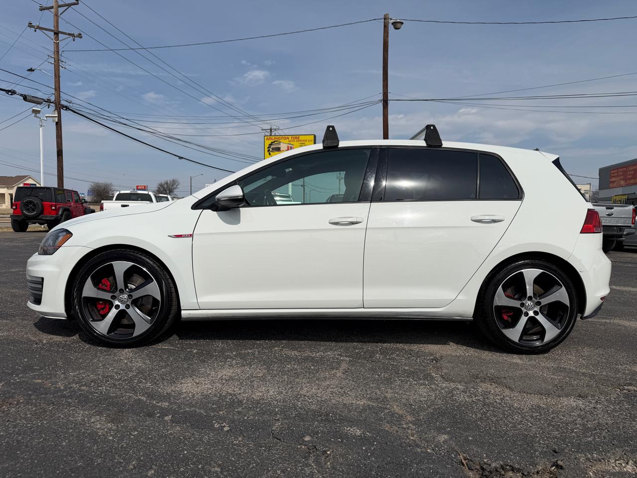 Volkswagen GTI SE 6A 4-Door 2016