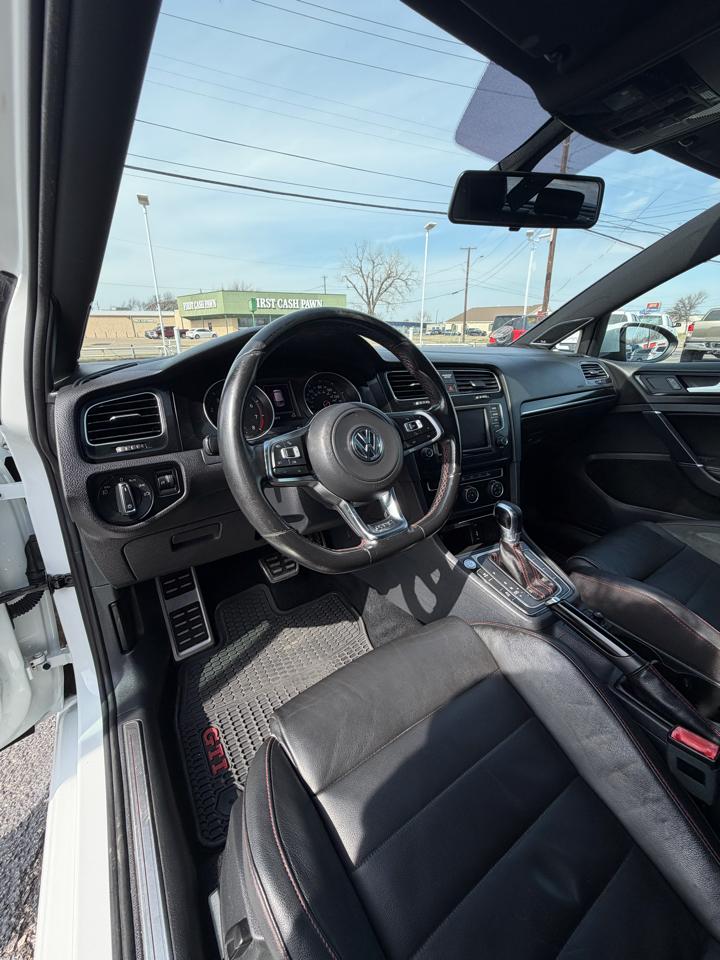 Volkswagen GTI SE 6A 4-Door 2016