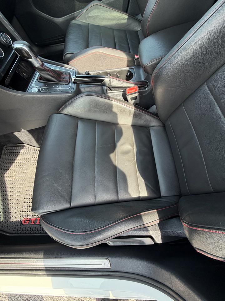 Volkswagen GTI SE 6A 4-Door 2016