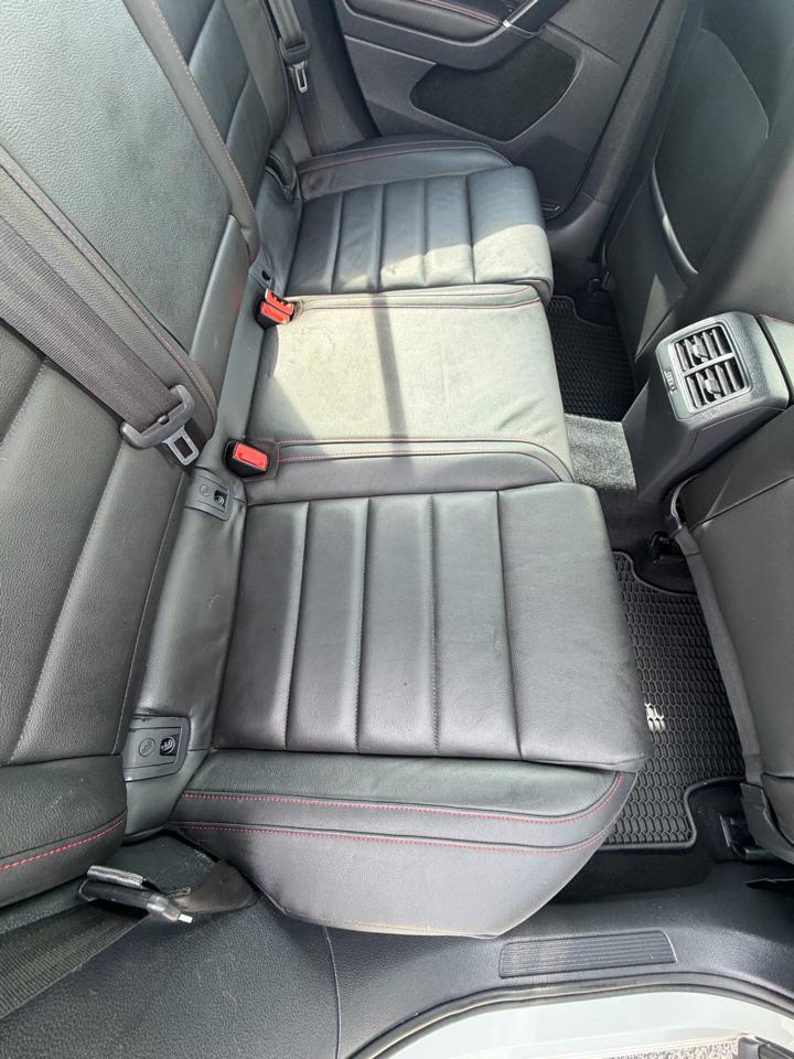 Volkswagen GTI SE 6A 4-Door 2016